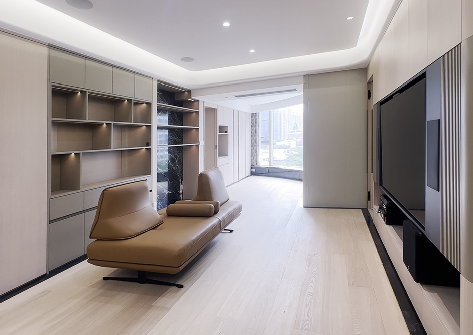 大平層裝修實景 | 廣州望江高層不銹鋼全屋柜門墻定制